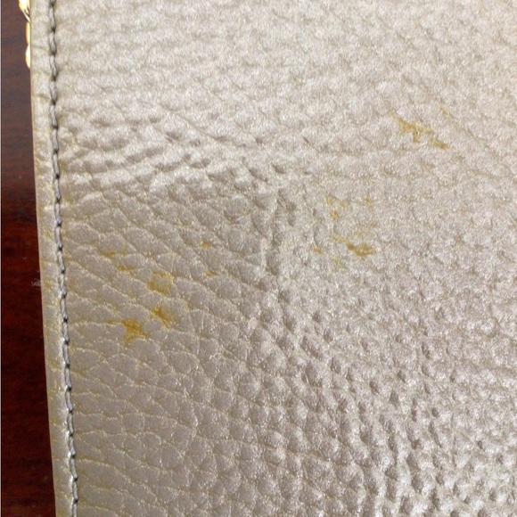 Henri Bendel Taupe Patent Leather Wallet On A Chain Clutch Crossbody Bag - Picture 4 of 10